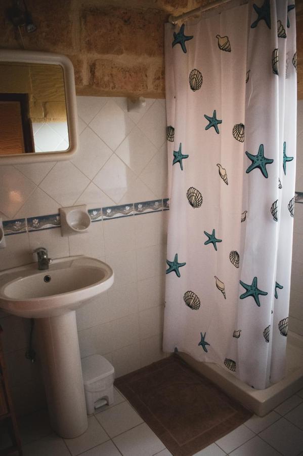 Encanto Vegetarian Bed & Breakfast Panzió Xagħra Kültér fotó