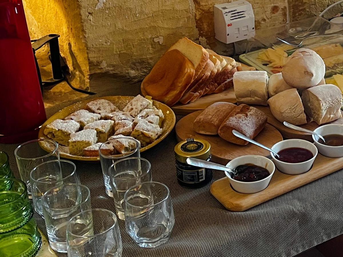 Encanto Vegetarian Bed & Breakfast Panzió Xagħra Kültér fotó
